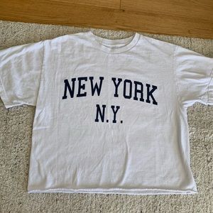 Brandy Melville tshirt